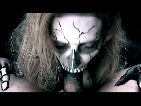 ❤️ Demoniczna dziewczyna ssąca kutasa swoimi czarnymi ustami i połykająca spermę. ️❌ Fuck video at us pl.pornosexphoto.ru ❌❤